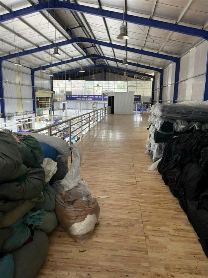 XƯỞNG ĐƯỜNG CONTAINER Q12 – CÁCH LÊ VĂN KHƯƠNG 500M – DÒNG TIỀN 80TR/THÁNG