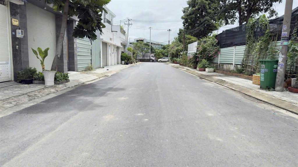 SIÊU PHẨM MẶT TIỀN TÂN XUÂN 2 – GẦN TÔ KÝ – QUỸ ĐẤT LỚN HIẾM CÓ