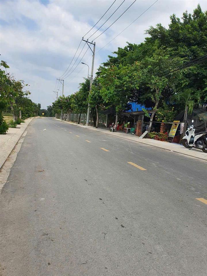 GẤP 5.230M² MẶT TIỀN NHỰA GẦN HƯƠNG LỘ 2 CÓ 300M² THỔ, CHỈ 4 TR/M²