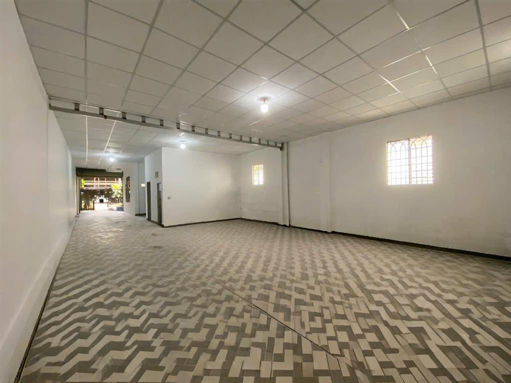 XƯỞNG NGAY CHỢ ĐẦU MỐI – TP.HCM - 250M² – CHỈ 13TR/THÁNG!