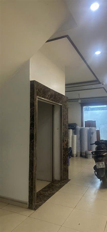 CHO THUÊ NHÀ DIỆN TÍCH LỚN – 8x40M FULL THỔ CƯ MT LÊ VĂN KHƯƠNG Q12