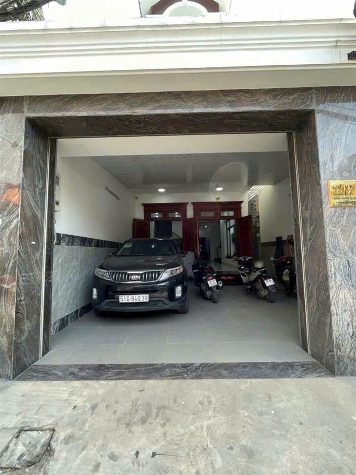 GIẢM GẦN 1 TỶ – NHÀ PHỐ 6M NGANG, CÓ THANG MÁY NGAY METRO Q12!