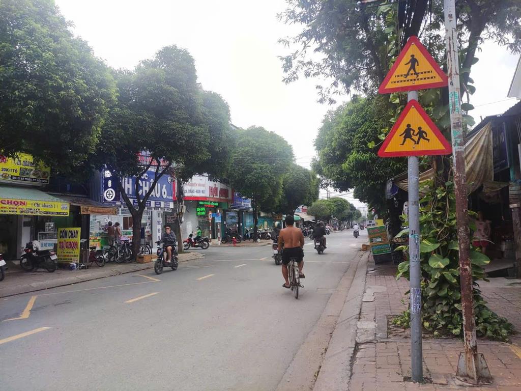 MẶT TIỀN BÀ TRIỆU – GẦN BV HÓC MÔN - QUỸ ĐẤT GẦN 1.000M²!