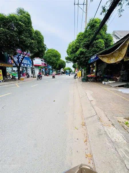 MẶT TIỀN BÀ TRIỆU – GẦN BV HÓC MÔN - QUỸ ĐẤT GẦN 1.000M²!