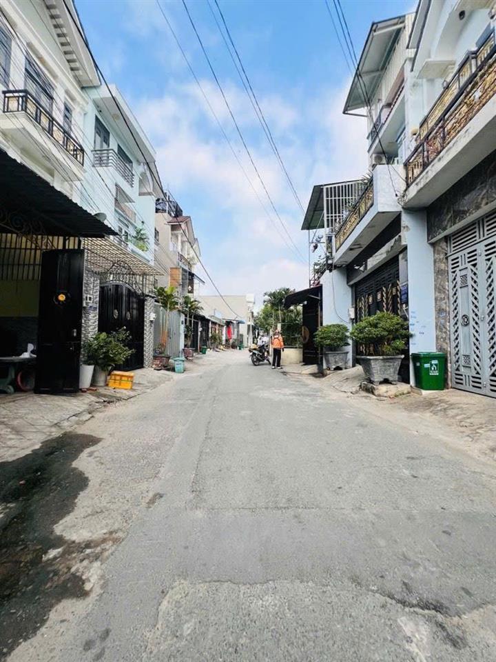 NHÀ HUỲNH THỊ HAI, QUẬN 12 – 92M², 2PN, XE HƠI VÀO NHÀ – 4,29 TỶ!