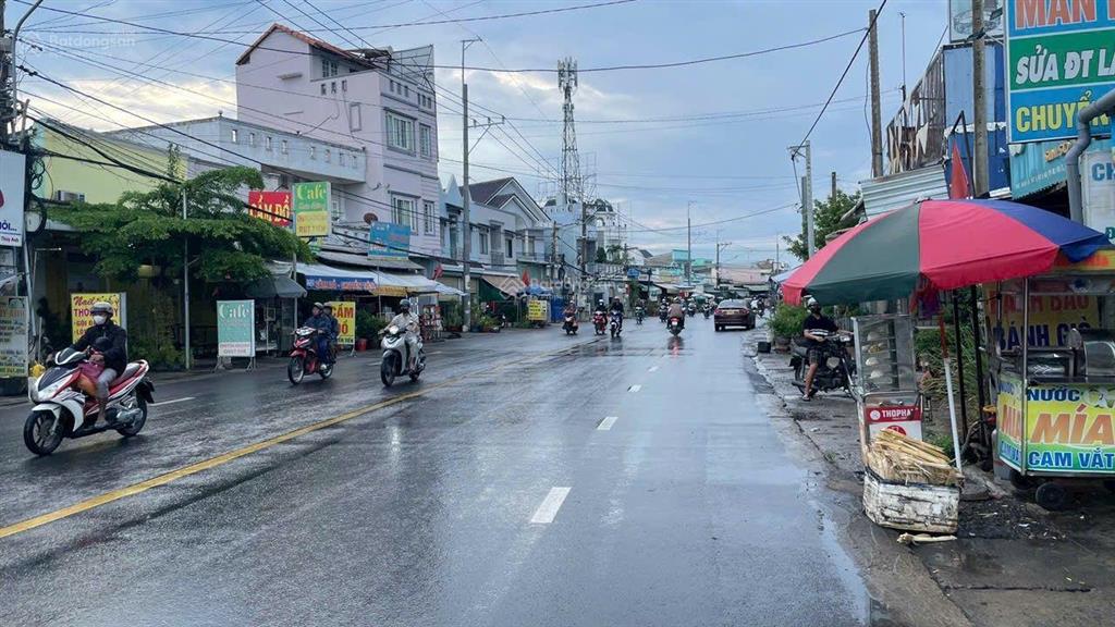 Đất nên gần cát lái, nhơn trạch, 200m2, chỉ 13,5 triệu/m2, full thổ, đường xe tải. shr