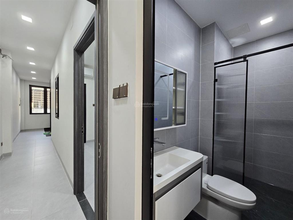 Bán nhà riêng 4pn, 4wc, 72m2 tại tân phong, quận 7, 18,5 tỷ giá tốt