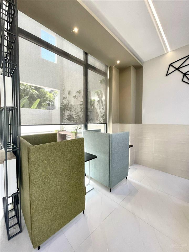 Cho thuê biệt thự full nt vp  100tr/th 10x18m 1 hầm 4 lầu  nhà sẵn trống vào liền