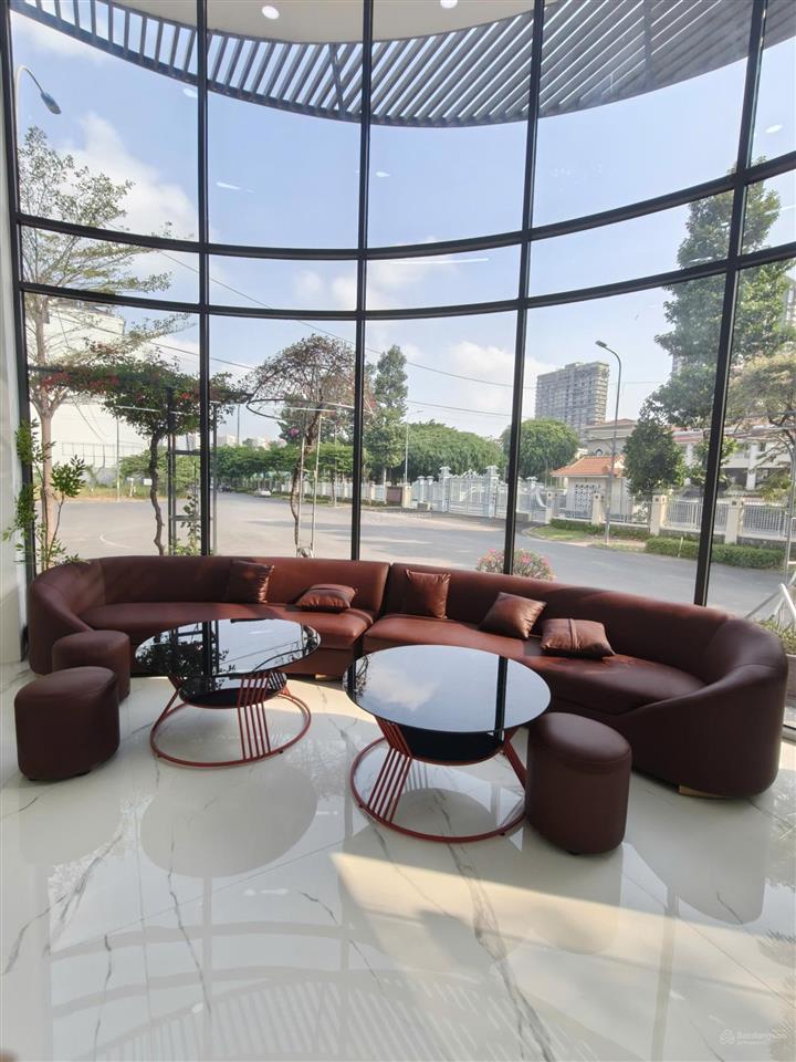 Vip  tòa nhà vp tại trung tâm hành chính  2050m2  vị trí độc tôn nhận diện thương hiệu rất tốt