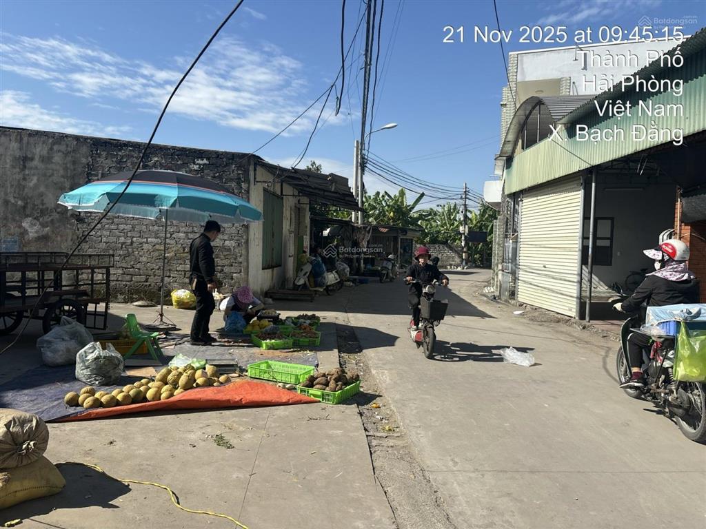 Bán nhà mặt đường ngã tư chợ gia đức kinh doanh buôn bán được luôn. bán kính 1km full tiện ích.