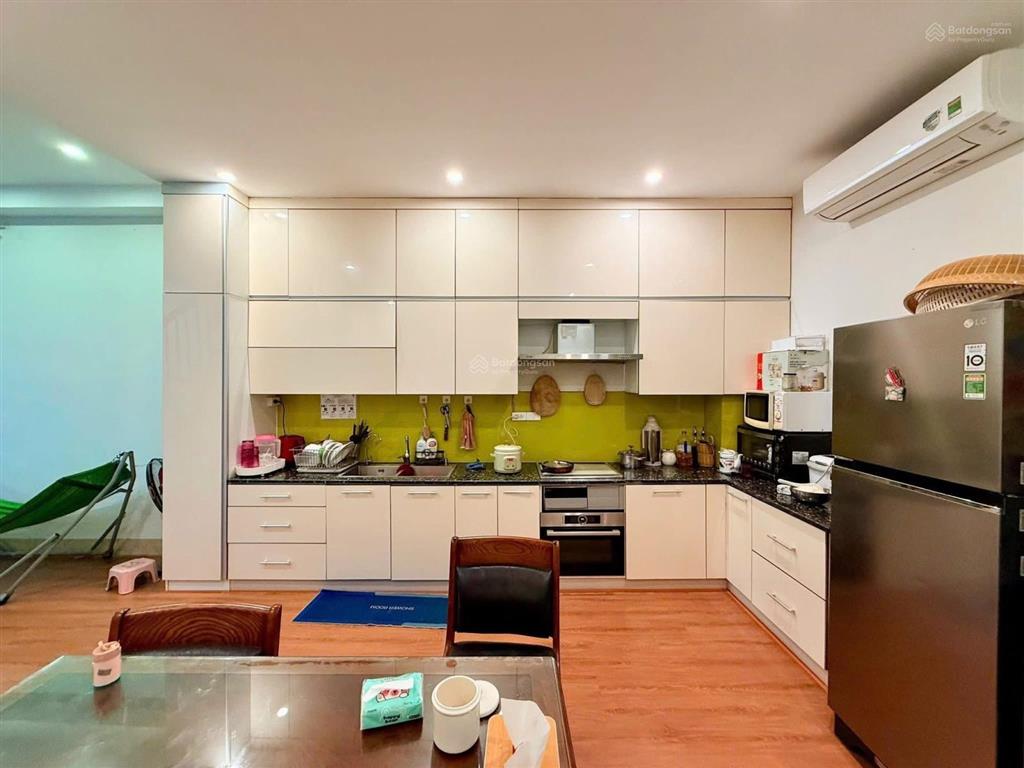 Phân lô vỉa hè 61 lạc trung  xây mới 70m2*4,5m mặt tiền chỉ 20 tỷ  oto tránh, thông tứ tung