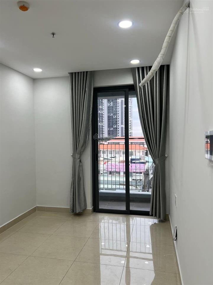 Bán gấp 2pn 60.5m2, giá chỉ 2,28tỷ bao phí bảo trì + đã có sổ