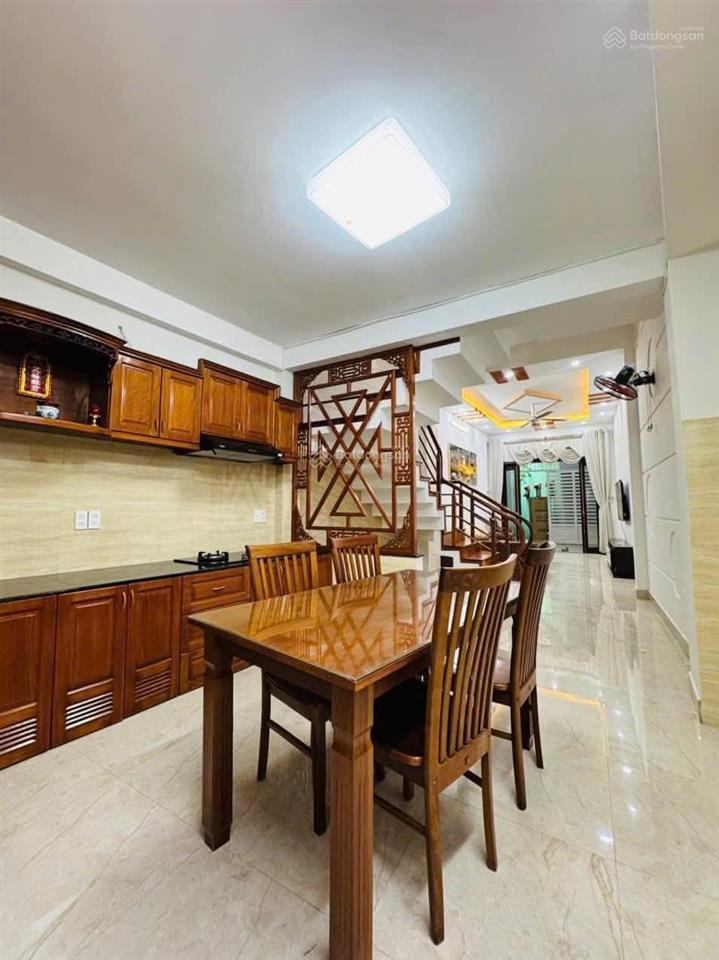 Sập hầm  nhà mt thái thị bôi  trung tâm sầm uất  có hđ thuê 18tr/ tháng