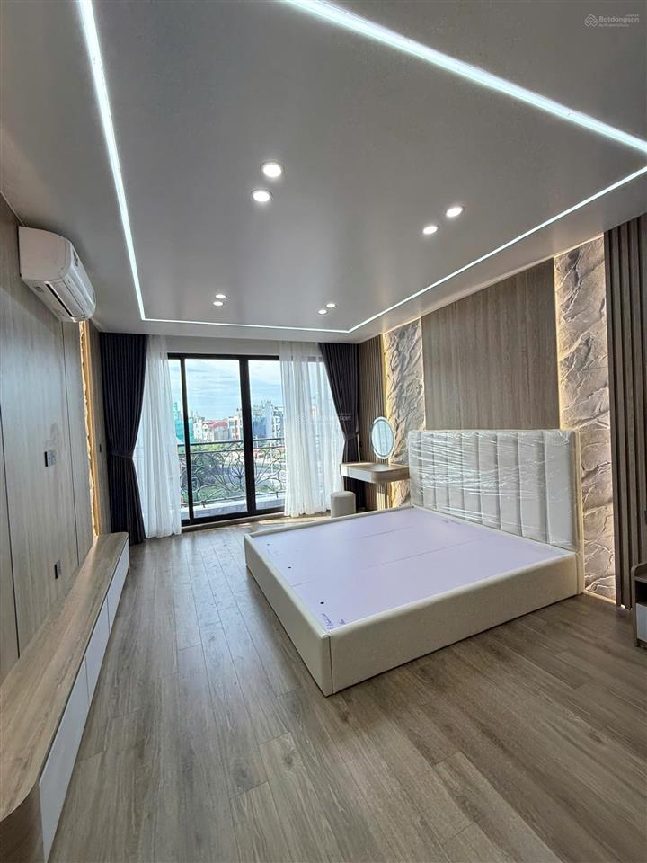 Bán nhà ngọc thụy, long biên, diện tích 58,6m², xây 8 tầng có thang máy, gara ô tô, full nội thất
