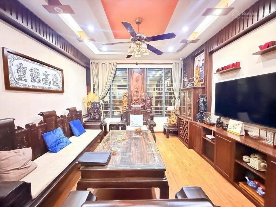 Nhà đẹp yên lũng,an khánh,40m,5t, ô tô đỗ cửa,lô góc,xây đơn lập,ngõ thông,sát đại lộ, hơn 7 tỷ