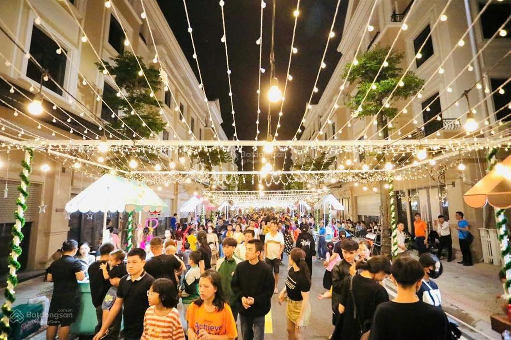 Bán căn biệt thự vincom shophouse 3 mặt tiền 85m đắc địa, vị trí trung tâm tp đông hà  quảng trị