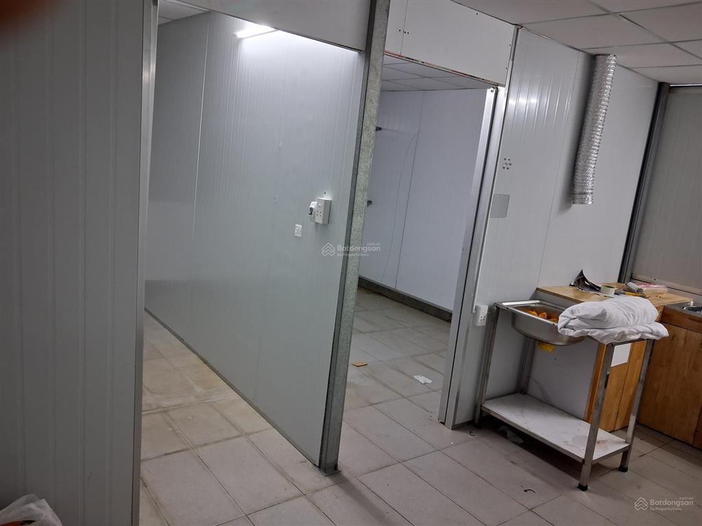 Phòng lớn có 2 phòng ngủ 40m2 giá rẻ ngay trung tâm quận 12