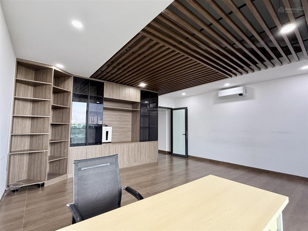 Cho thuê văn phòng eco green sài gòn, 31 triệu, 150 m², đầy đủ nội thất, hot!