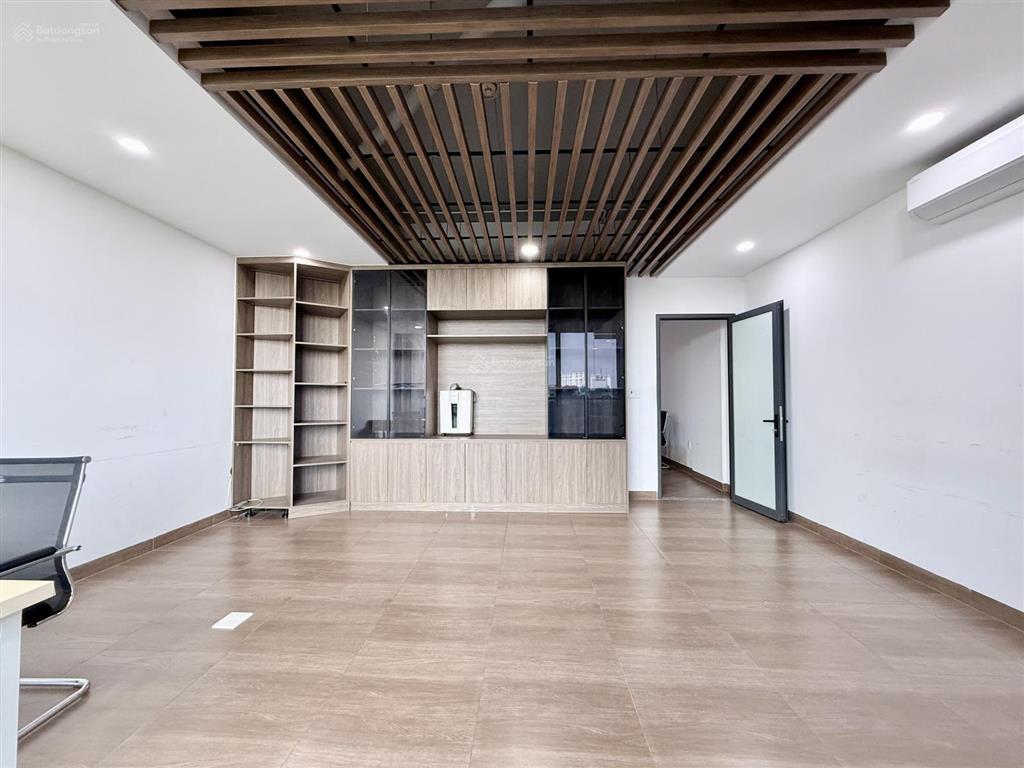 Cho thuê văn phòng eco green sài gòn, 31 triệu, 150 m², đầy đủ nội thất, hot!