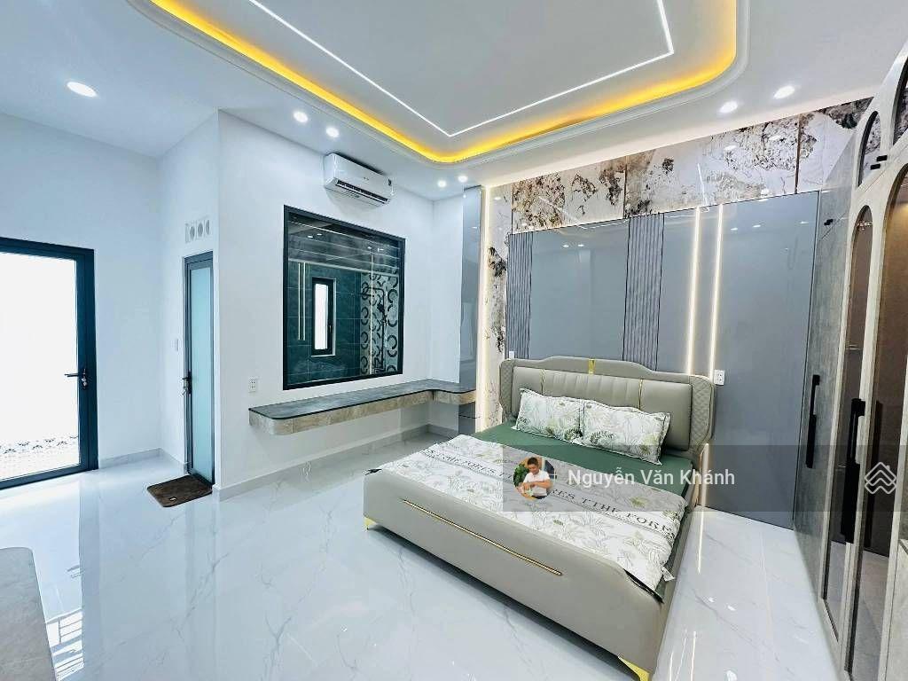 Hẻm xe hơi huỳnh văn nghệ  chợ phạm văn bạch  80  3 tầng  4.3x20  4 phòng  nhỉnh 9 tỷ