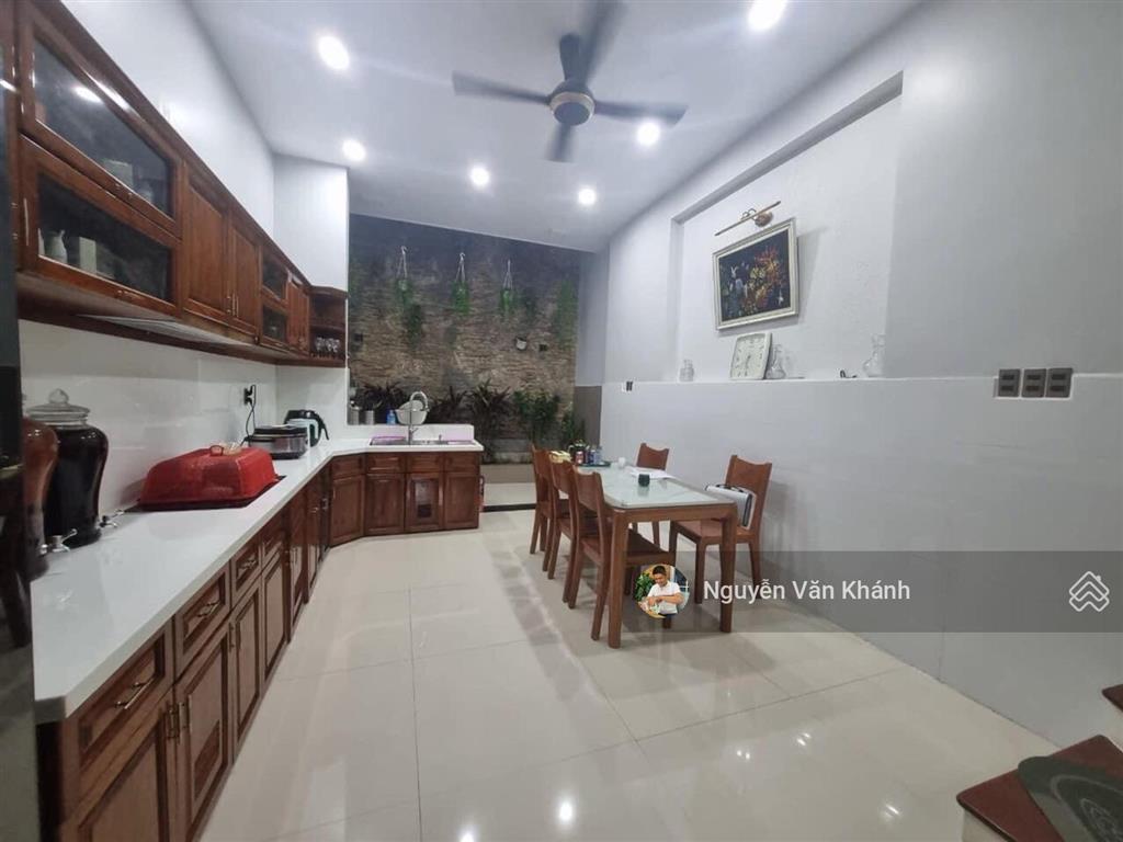Mặt tiền chợ hạnh thông tây  quang trung  gò vấp  70m2  4 tầng  5 phòng  giá 9.x tỷ