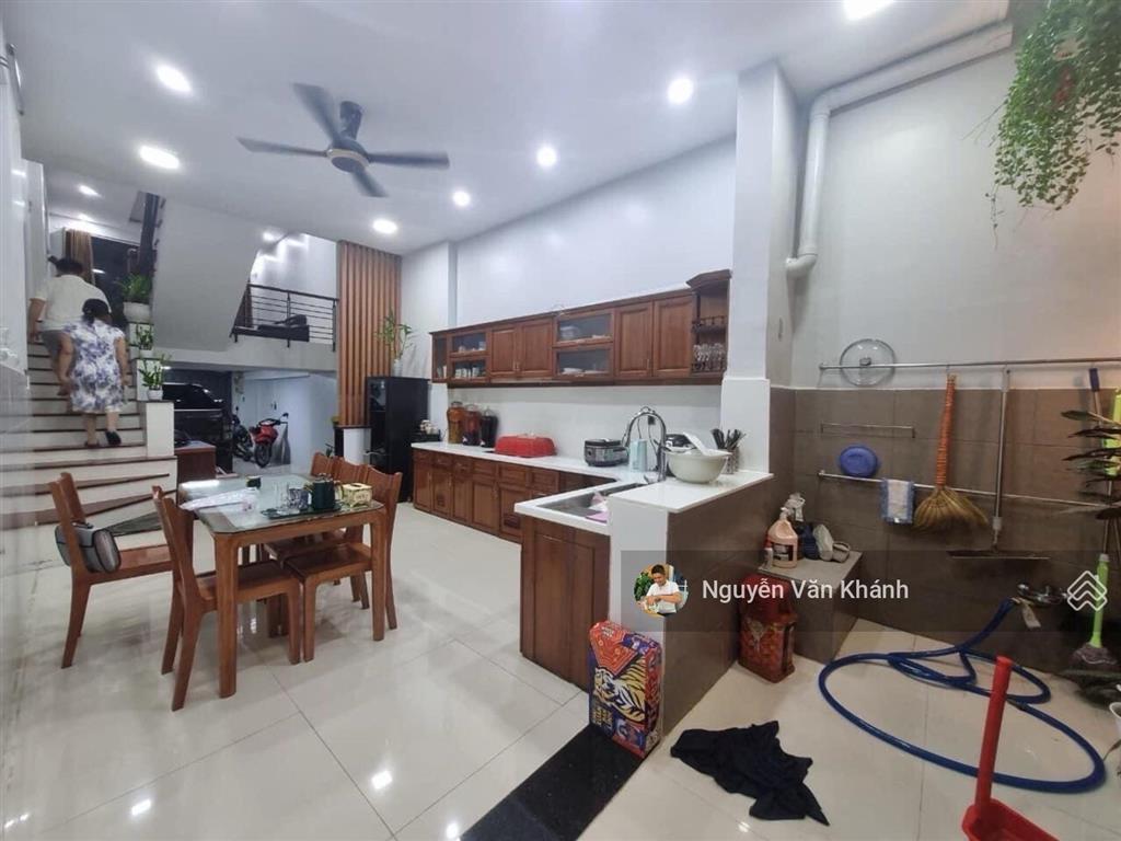 Mặt tiền chợ hạnh thông tây  quang trung  gò vấp  70m2  4 tầng  5 phòng  giá 9.x tỷ