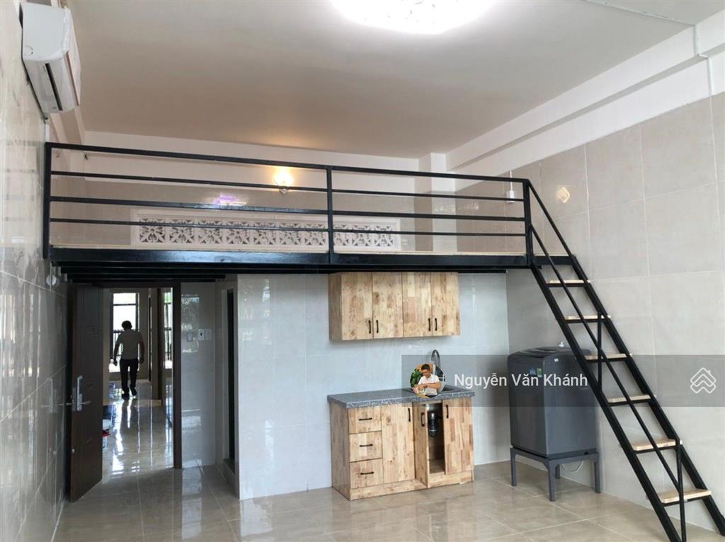 Căn hộ dịch vụ 17 phòng  144m2 4.5x28 hậu 7.9m  ngay cv thuận kiều 38ha  q12  cho thuê 70tr/th