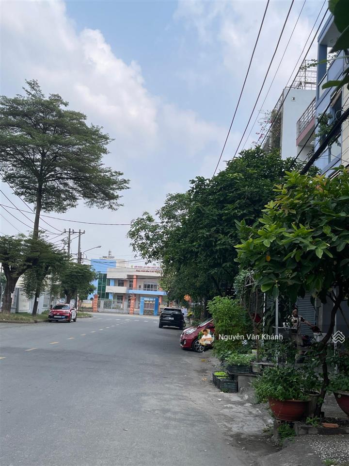 Mặt tiền đường 16m  ngay aeon mall  tân phú  60m2  4x15  cấp 4  giá 8 tỷ bé xíu
