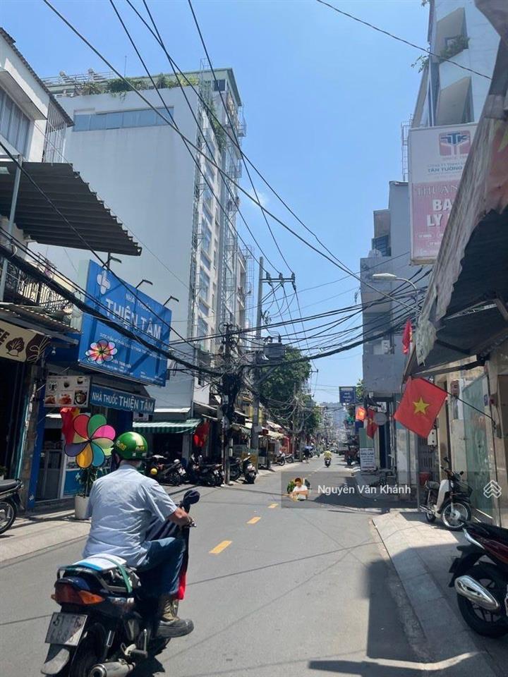 Mặt tiền hẻm 8m  ngay emart phan huy ích  83m2  giá 9.x tỷ