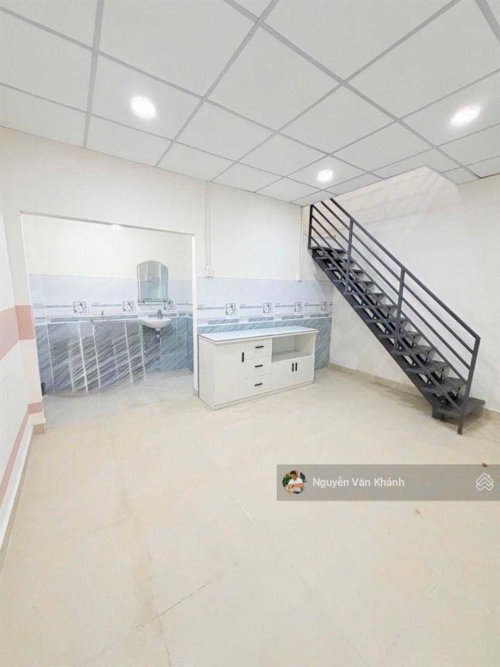 Hiếm gần chợ phạm văn bạch  tân bình  60m2  2 tầng  4.3x14  3 phòng  nhỉnh 5 tỷ