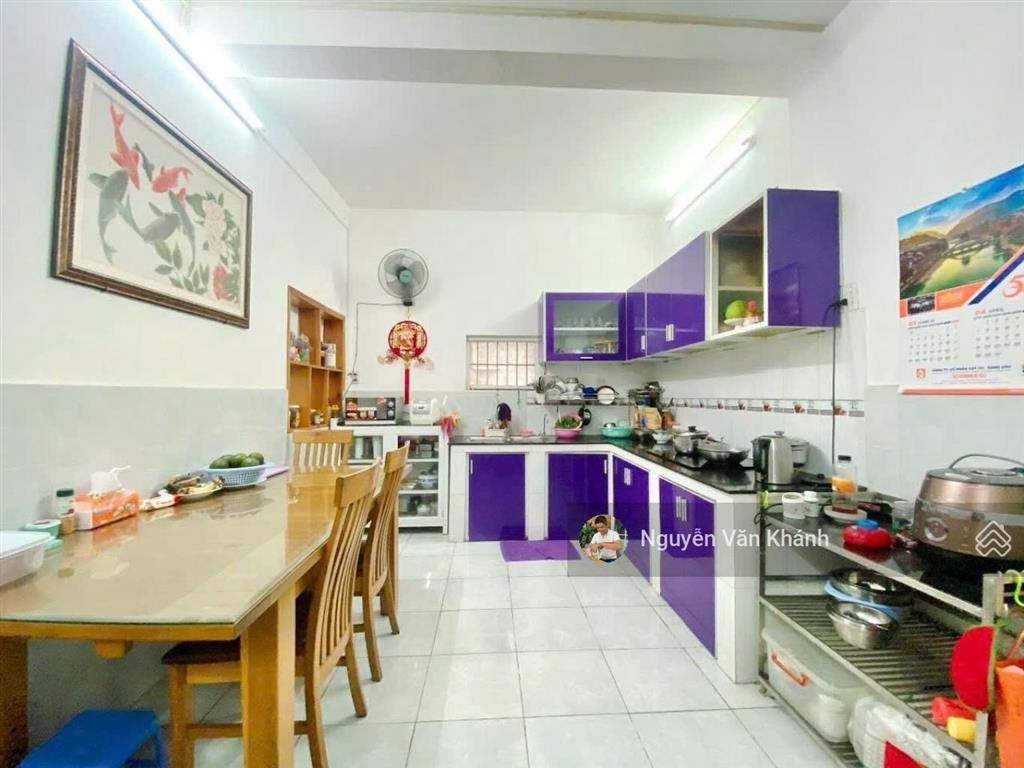Góc 2 mặt tiền  ngay nhà ga t3  hoàng hoa thám  tân bình  62m2  4.4x15  3 tầng  2pn