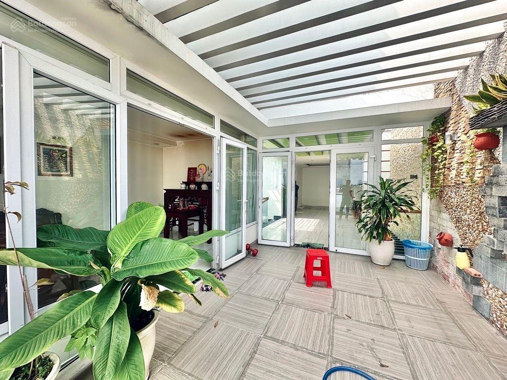 Bán nhà lê văn quới  154m2  (7x22)  hẻm 8m  nhà 4 tầng  full nội thất chỉ 15,2 tỷ tl