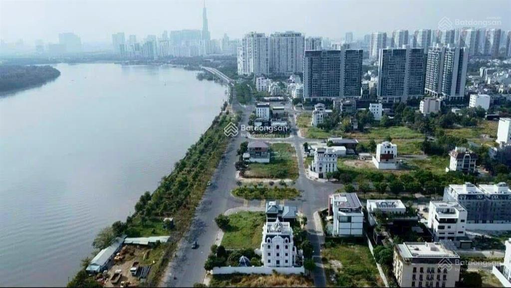 Chính chủ thiện chí bán nhanh nền đất mt nguyễn địa lô  dt 7mx18m  gía 240 triệu/m2  sổ hồng