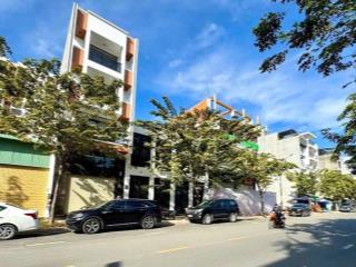 Hàng hiếm! mặt tiền phạm văn ngôn, đối diện chợ bình khánh, dòng tiền 60 triệu/tháng  dt 10x13.9m