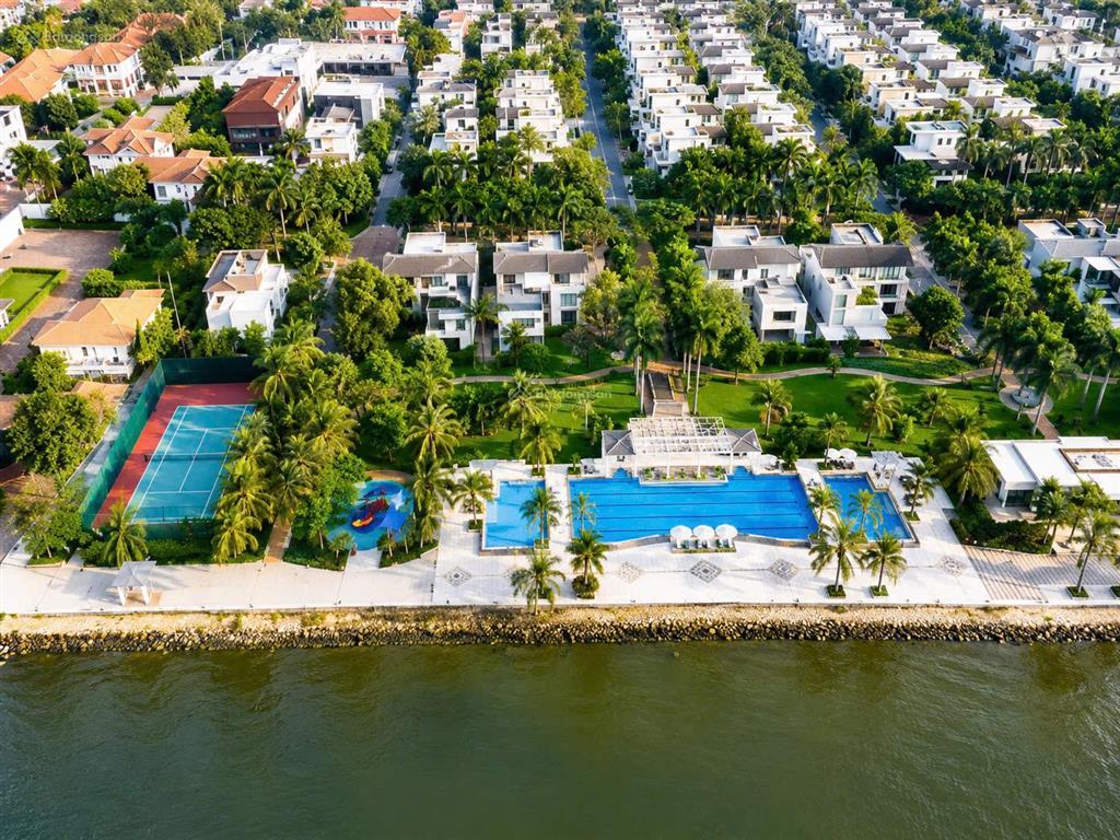 Tài sản ven sông villa riviera  289,8m  103 tỷ  dòng tiền hơn 100tr/tháng  sổ hồng riêng