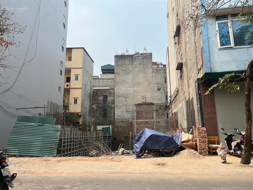 Bán tòa nhà văn phòng lô góc mặt phố nguyễn khang, cầu giấy  đang xây móng, tiềm năng cho thuê lớn