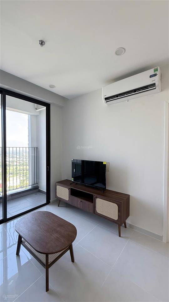 Cho thuê căn 1pn full nội thất view trực diện sân golf ( dự án emerald golf view )