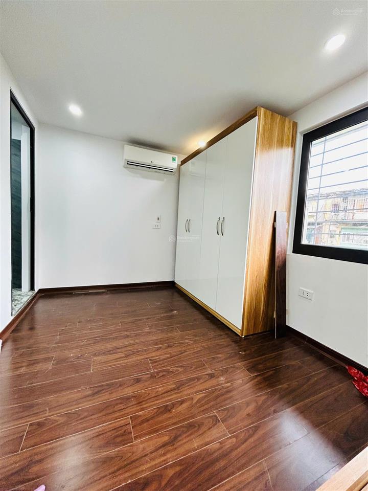 Chính chủ (miễn tg) cho thuê ch tầng 4, e8, 70m2, 2 ngủ, 2 vs, đủ đồ tại tt thành công