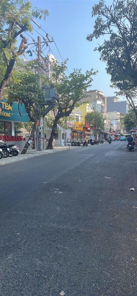 Hoa hồng 1% . bán nhà mặt phố đường d2