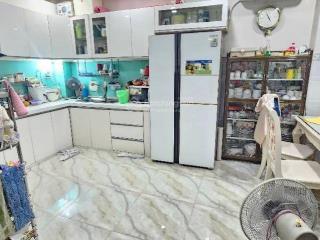 Sát mặt tiền đường ba hạt, ngay chợ ngtriphuong, ngang 5,3m chỉ hơn 8 tỷ