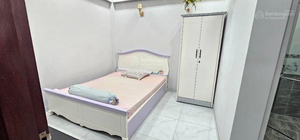 Sát mặt tiền đường ba hạt, ngay chợ ngtriphuong, ngang 5,3m chỉ hơn 8 tỷ