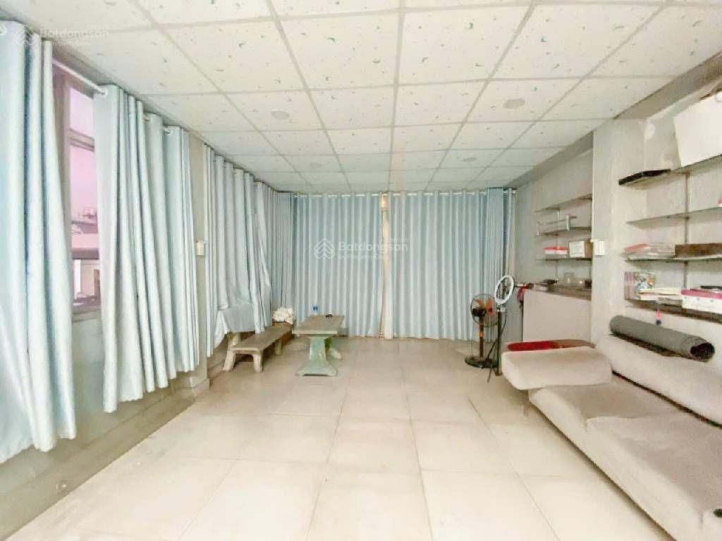 Bán nhà tân phú  gò dầu  90m2 (4.2x22) 4 tầng  ôtô vào nhà  cách 2 căn ra mặt tiền  giá 9,79
