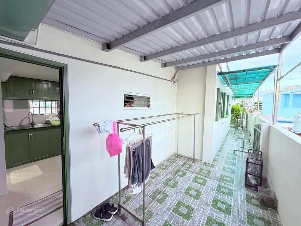 Bán nhà tân phú  hồ đắc di  ôtô ngủ trong nhà  90m2 (5x18)  3 tầng  sẵn dòng tiền  giá 9,5 tỷ