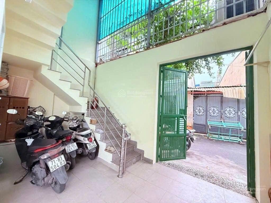 Bán nhà tân phú  hồ đắc di  ôtô ngủ trong nhà  90m2 (5x18)  3 tầng  sẵn dòng tiền  giá 9,5 tỷ