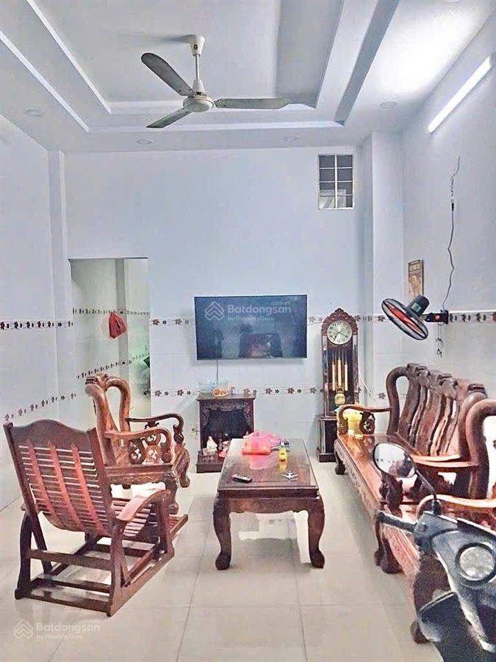 Mặt tiền đường gò dầu  tân phú  70m2 (4.3x16)  4 tầng  6pn  vừa ở vừa kinh doanh  giá 12.5 tỷ