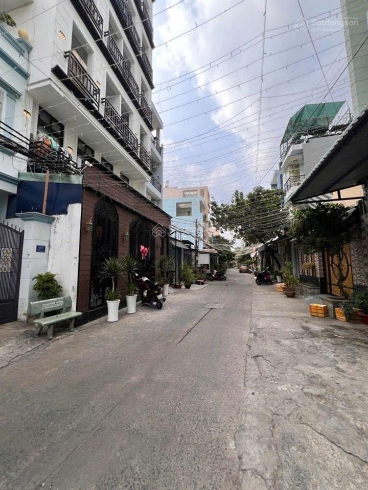 Nguyễn quang diêu  sau lưng chợ tân hương  tân phú  75m2 (4x19)  hẻm 8m  giá 6,65 tỷ tl