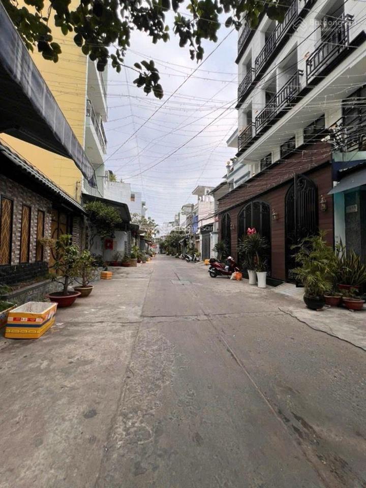 Nguyễn quang diêu  sau lưng chợ tân hương  tân phú  75m2 (4x19)  hẻm 8m  giá 6,65 tỷ tl