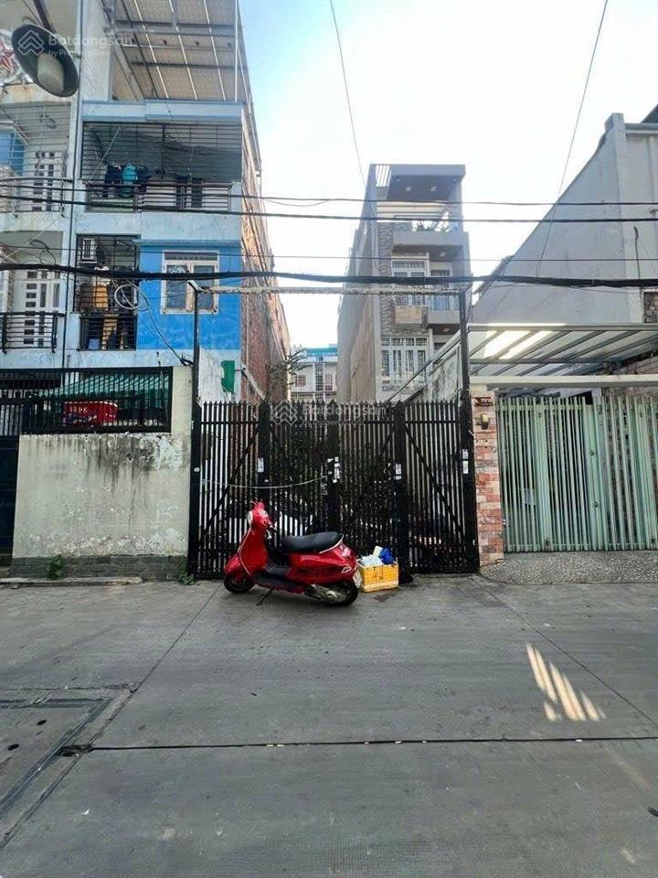 Đất khuông việt  tân phú  giáp quận 11  120m2  hẻm xe tải tránh  kv xây cao tầng  giá 10,5 tỷ