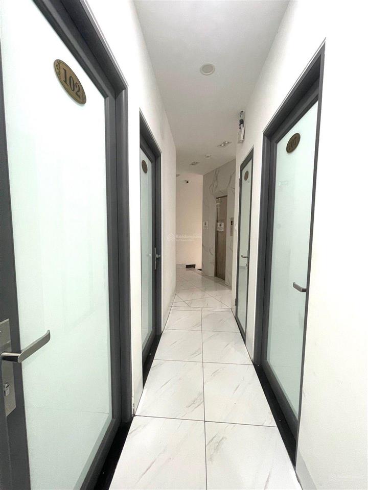 Nguyễn chí thanh  đối diện bv chợ rẫy  240m2 (10x24)  4 tầng  dòng tiền 1,2 tỷ/năm  giá 35 tỷ