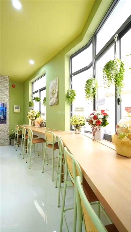 Nguyễn chí thanh  đối diện bv chợ rẫy  240m2 (10x24)  4 tầng  dòng tiền 1,2 tỷ/năm  giá 35 tỷ